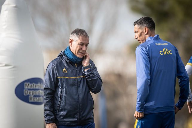 Ariel Holan en principio iría con lo mejor que dispone en Central para enfrentar a Riestra en la previa del clásico.