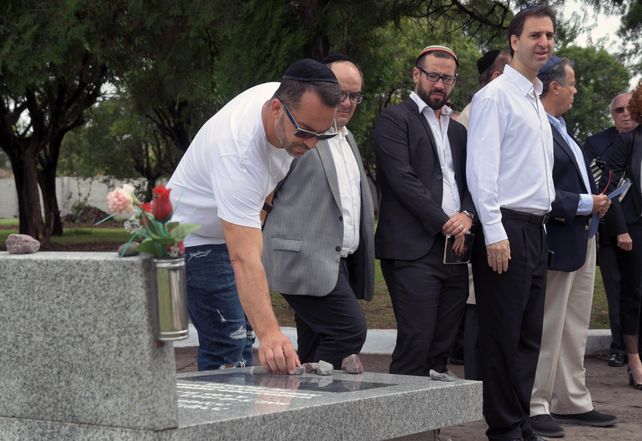 Homenajes y un pedido de justicia y verdad para el fiscal Nisman