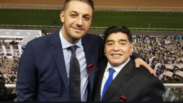 Matías Morla junto a Diego Maradona. Hoy