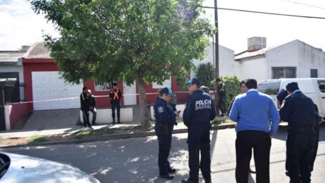 Mató a su padre y lo enterró en la huerta de su casa