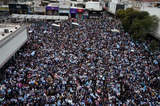 Rosario explotó por la final del Mundial: una multitud copó el Fontanarrosa para ver Argentina-España