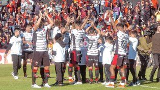 Colón hace un año que está invicto jugando en el Brigadier López.