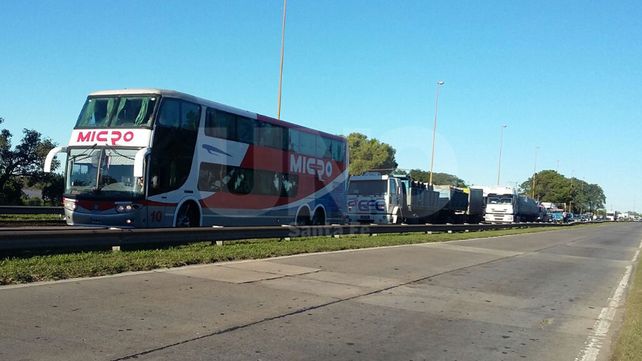 Triple choque en avenida Mar Argentino a la altura del Card