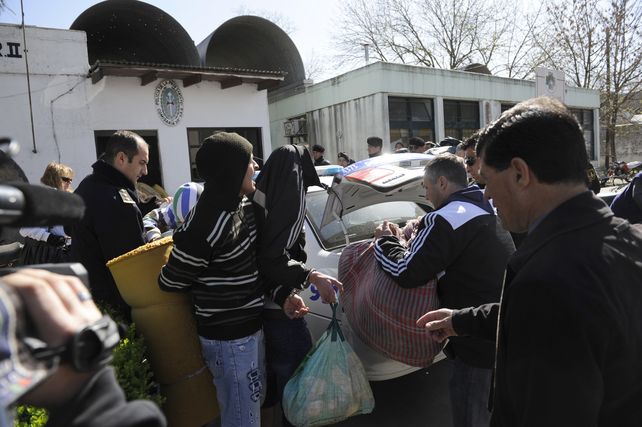 A otro lado. La inhabitabilidad de las seccionales obliga al traslado de presos.