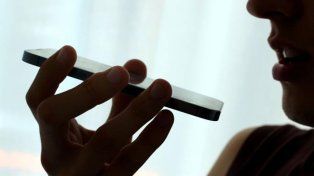 Viralizó un audio de WhatsApp falso y la Justicia la hizo desmentirlo