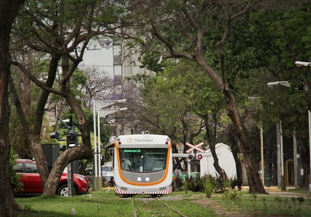El Tren Urbano comenzó a funcionar a modo de prueba