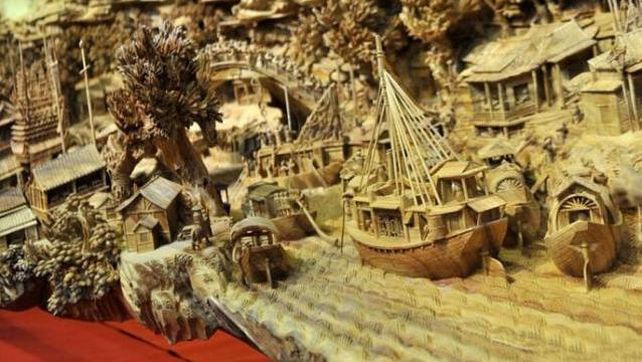 La obra está compuesta por edificios