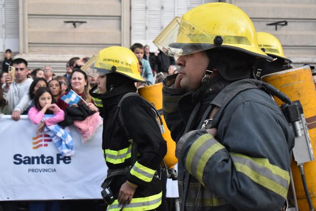 Tedeum, desfile cívico-militar y fiesta patria: Santa Fe celebró el 25 de Mayo con una multitudinaria jornada