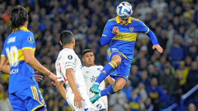 Merentiel sacó un cabezazo que se convirtió en el 1-0 de Boca.