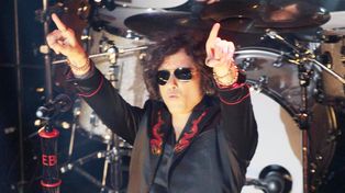 Bunbury debió bajarse de los escenarios por problemas en su voz.