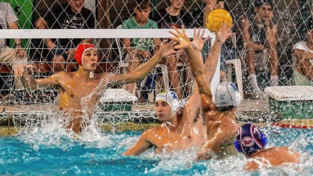 Regatas de Santa Fe se prepara para vivir una gran fiesta con el waterpolo.