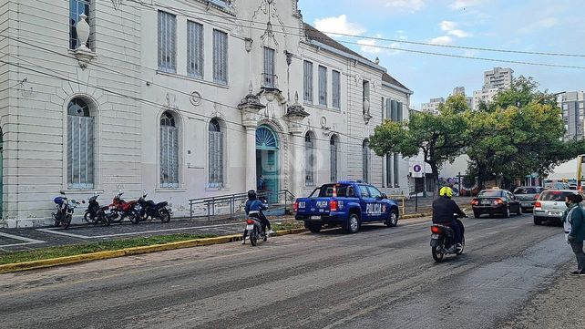 Custodia policial Almirante Brown