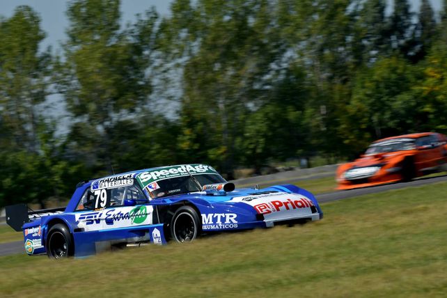 El cuartetero Chapurse impuso en una final con varias alternativas corrida en La Plata.