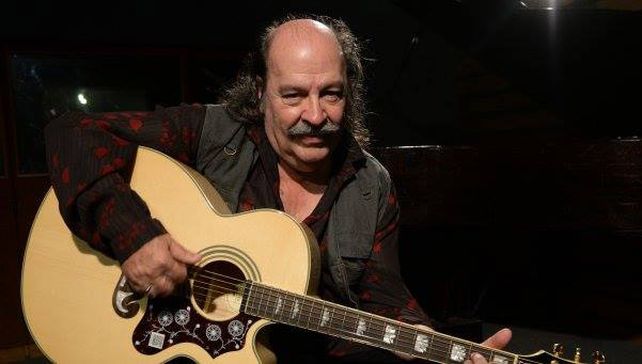 Pionero. El rosarino autor de La Balsa celebró recientemente 50 años de trayectoria musical en el Teatro Colón.