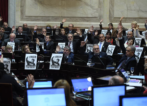 Cómo votaron los senadores santafesinos el aumento y la moratoria a jubilados