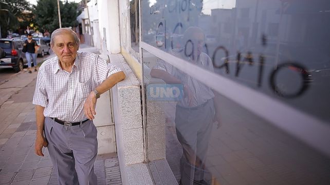 Paraná: el adiós a un Canario que se llevó el confinamiento sin sentido