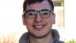 Juan Cruz Hernández. Se encuentra realizando sus tareas pastorales en la parroquia San Miguel de Bovril.