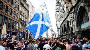 Los hinchas de Escocia recordaron a Maradona en la previa del estreno contra Alemania por la Eurocopa.