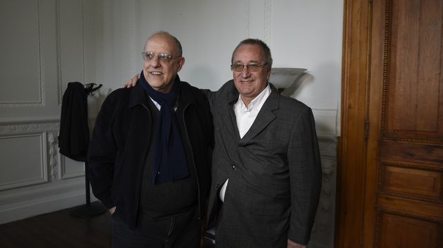 Unidos. El abrazo de Eduardo Bermúdez y Raúl Broglia fue un gesto para destacar. Los dirigentes entienden que su colega no es un enémigo.&nbsp;