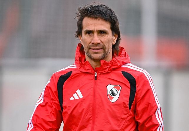 El exjugador de Newells que debutará como DT de River tras la salida de Chacho Coudet
