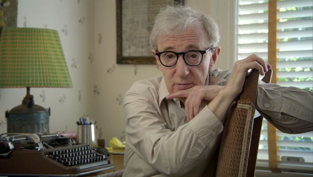 El hijo de Woody Allen lo acusa otra vez de abusar de su hermana