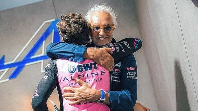 El director de Alpine Flavio Briatore felicitó a Franco Colapinto.