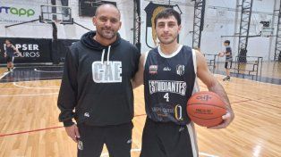 Pablo Jaworsky y Lautaro Vilotta, entrenador y jugador de Estudiantes.