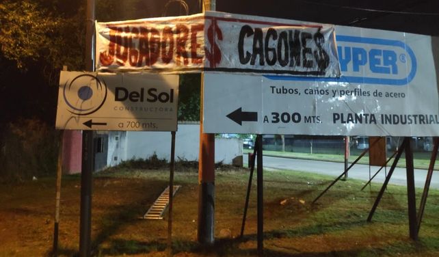 En Bella Vista también se colgó un pasacalle.&nbsp;