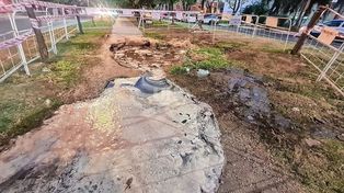 Así se encontraba el cantero de Urquiza y Bulevar producto de una perdida de agua de una conexión domiciliaria&nbsp;