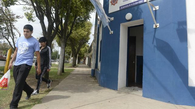 La subcomisaría 15 de Pueblo Esther. La denuncia quedó radicada allí.