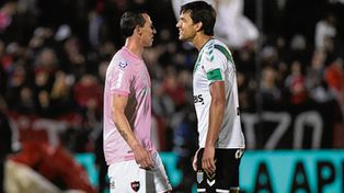 Lema, ante Banfield. Las otras amarillas: Central y Boca.