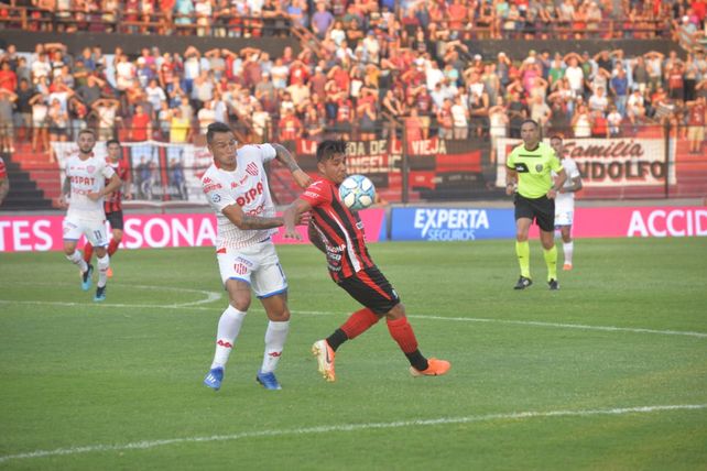 Unión fue una sombra en Paraná y sumó su tercera derrota consecutiva