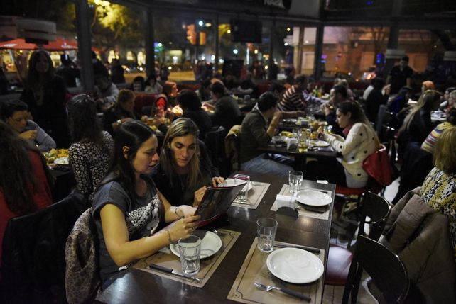 El Día del Amigo en Rosario se transformó en una jornada clave para el rubro gastronómico