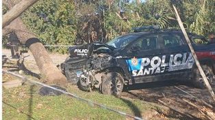 Dos policías heridos tras perseguir un motociclista que se fugó de un control en el norte de la ciudad de Santa Fe