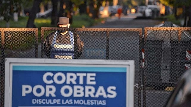Bulevar Racedo: frentistas indignados por vallado policial