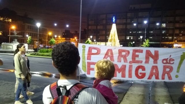 En la asamblea que se realiza en la puerta de la casa de gobierno realizaron el anuncio.&nbsp;