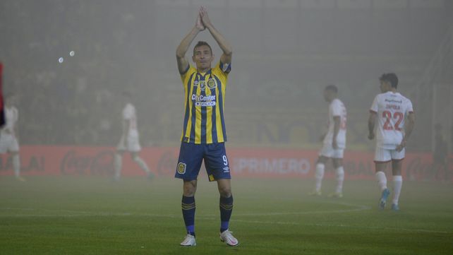 Ruben les agradece a los hinchas de Central por el cariño que siempre le brindaron, en especial la noche de la despedida.