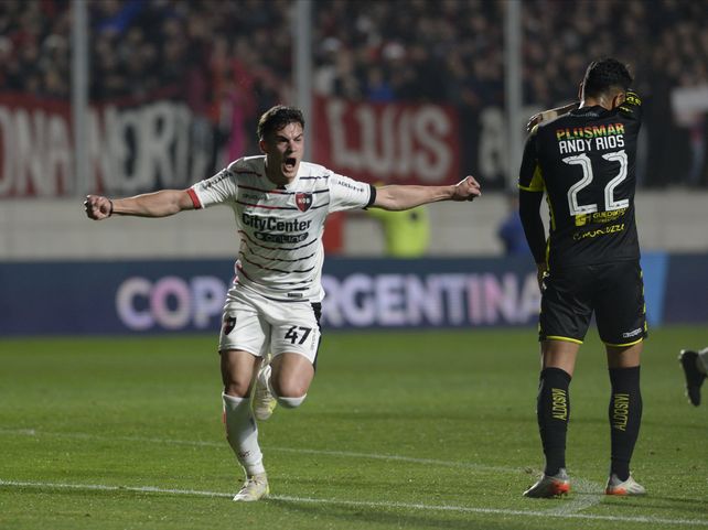 Guillermo Balzi juega en la Liga de Grecia