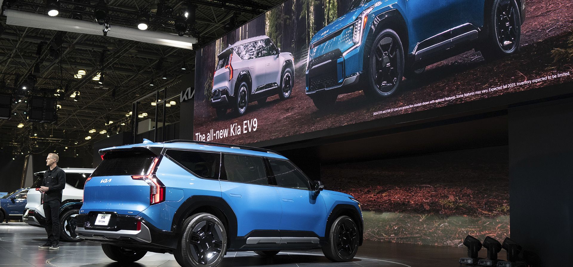 El KIA EV9 se exhibe en el Salón Internacional del Automóvil de Nueva York en Nueva York,el miércoles 5 de abril de 2023. (Foto AP/Craig Ruttle)