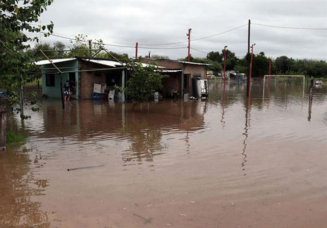 Bajo agua. El Chaco es la provincia más perjudicada por la crecida. Solo en la Isla del Cerrito hay más de 2.500 evacuados.