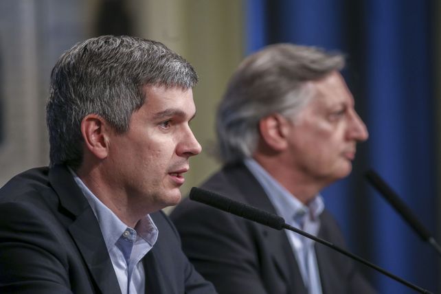 voz oficial. Peña y Aranguren explicaron la posición del gobierno.