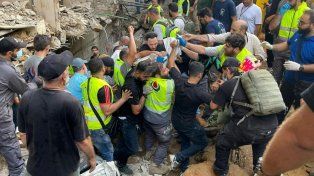 El ejército de Israel lanzó extensos ataques contra objetivos de Hezbollah en el sur del Líbano