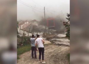 Catamarca: alud arrasó puente y dejó aislada una localidad