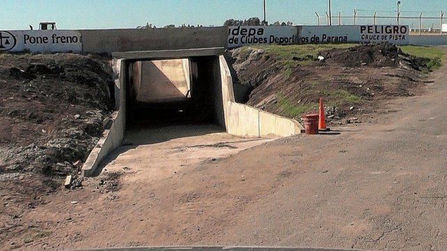 El túnel del autódromo casi listo.