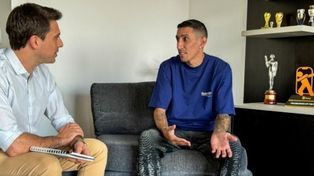 Angel Di María durante en la charla en la que soltó su angustia: Tocaron a mi familia