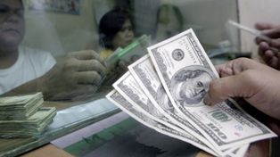 Estatales santafesinos, eximidos de controles para la compra de dólares