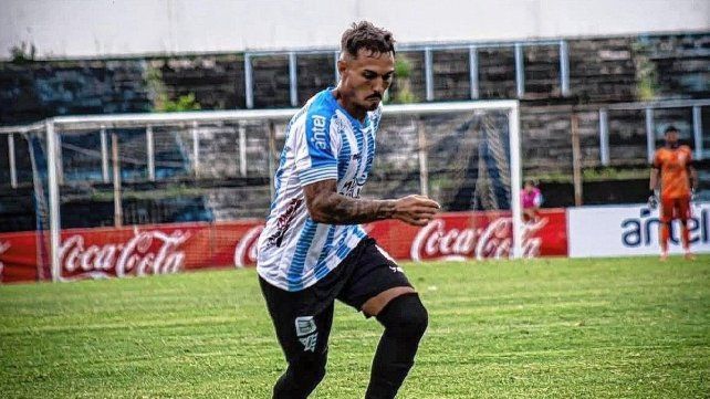El lateral derecho Emiliano Álvarez será el tercer refuerzo de Unión. El lateral derecho Emiliano Álvarez será el tercer refuerzo de Unión.