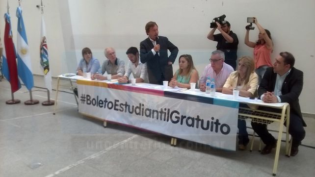 Paraná tendrá Boleto Estudiantil Gratuito a partir del año que viene