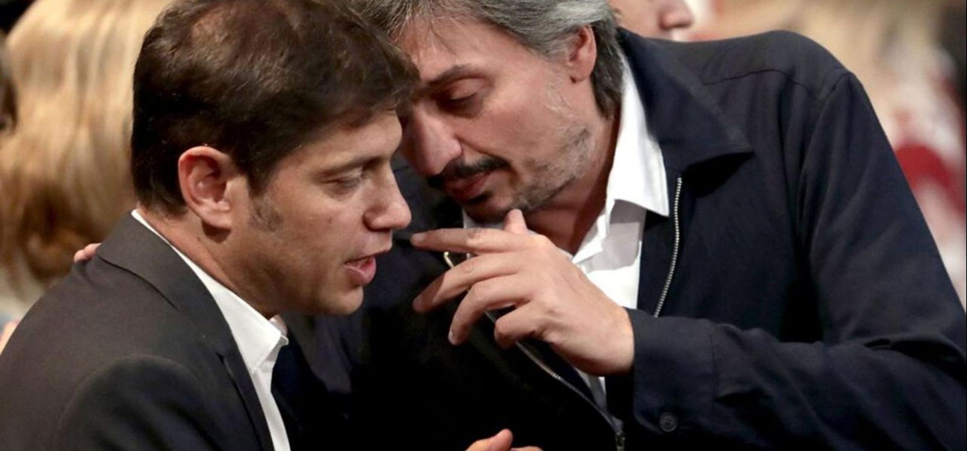 Apocalípticos e integrados, dos bandos en un peronismo todavía perplejo ante Milei