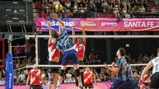 Argentina doblegó a Perú y va por el oro contra Chile en Newell´s.